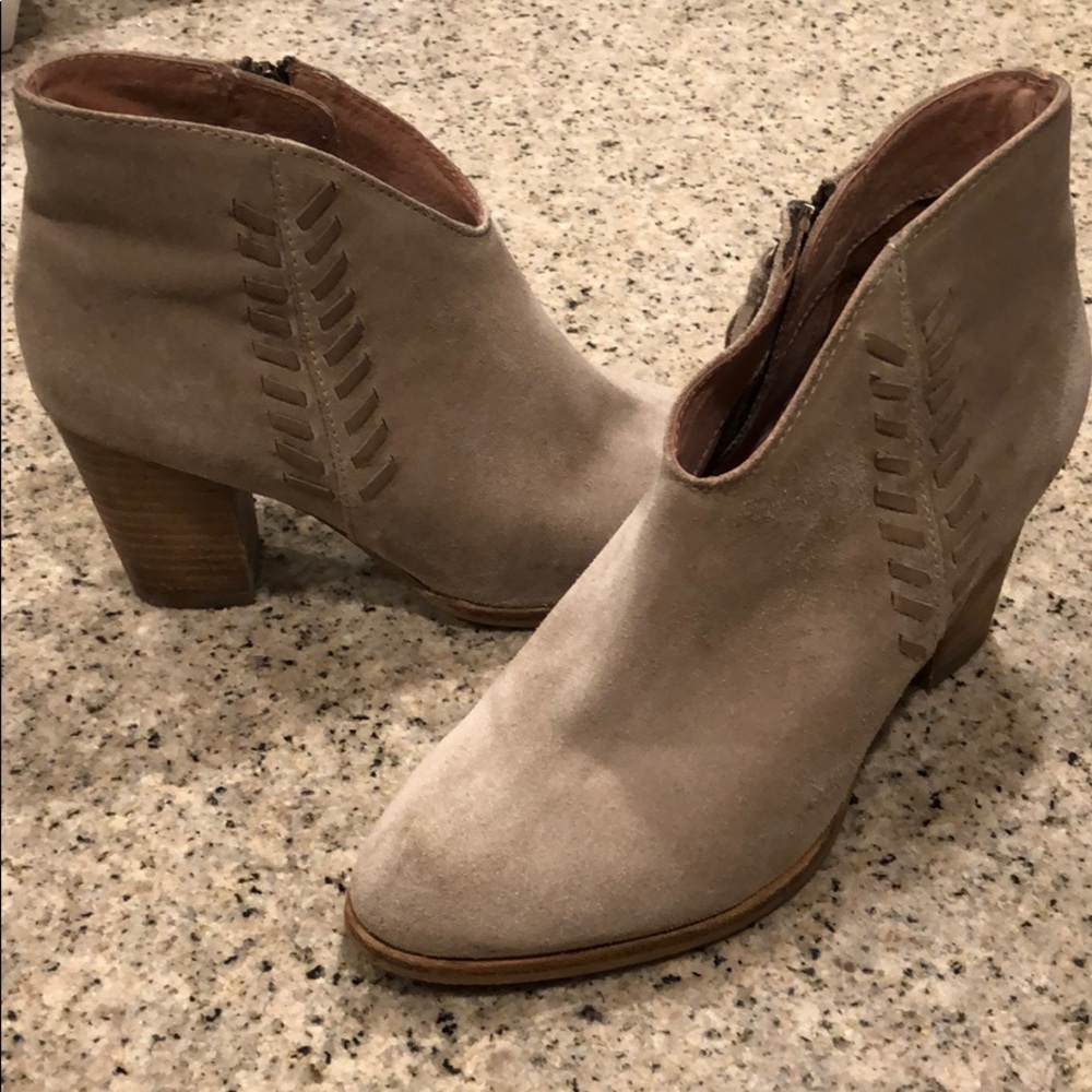 Lien.Do by Seychelles Monsaraz Booties - Picture 3 of 8
